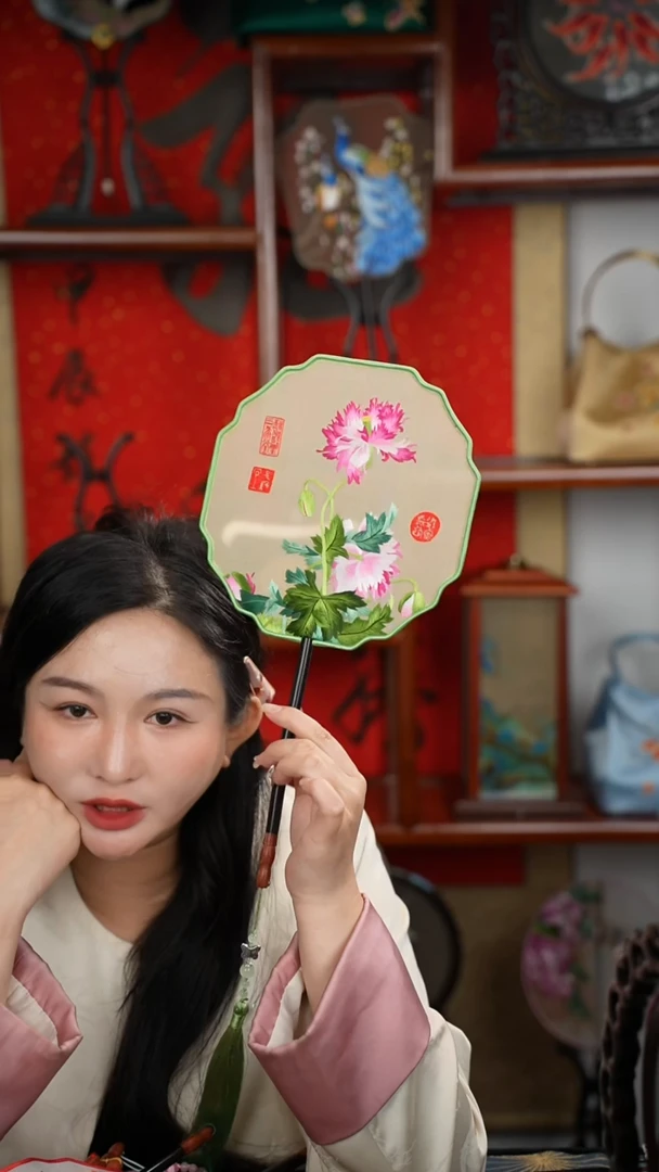 刺绣团扇-双面绣花非遗