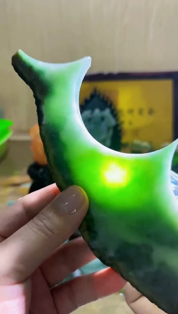 颈饰未镶嵌翡翠A货常星4715