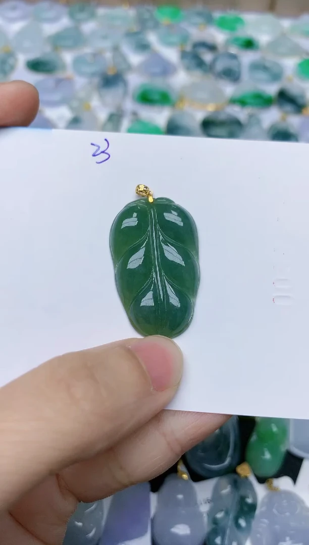 【闪购商品】翡翠颈饰18K金镶嵌天然翡翠A货