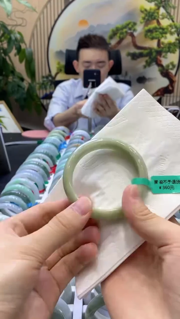 翡翠手镯未镶嵌0000000005509