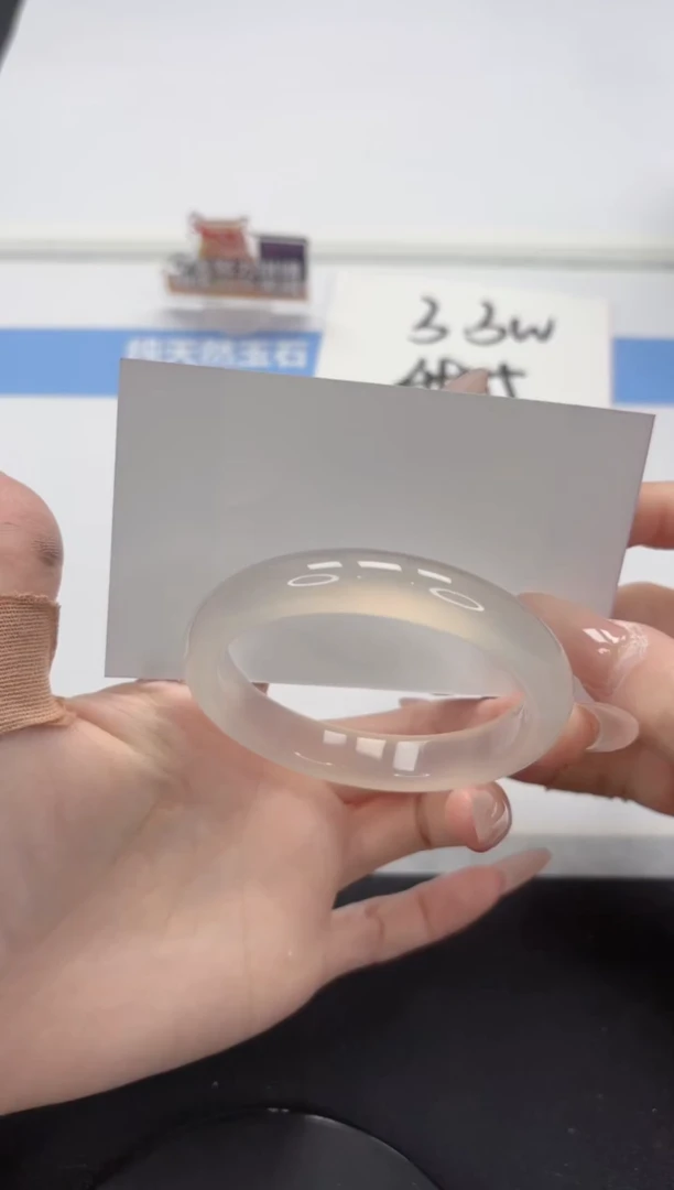 【闪购商品】石英质玉手镯未镶嵌A358-54.6