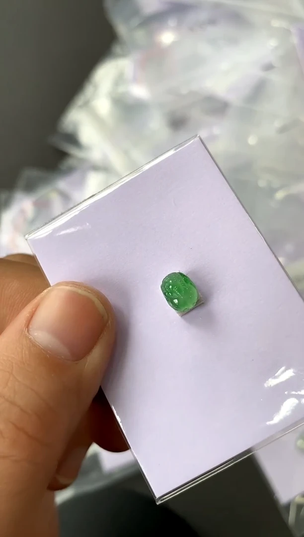 【闪购商品】定制翡翠未镶嵌貔貅