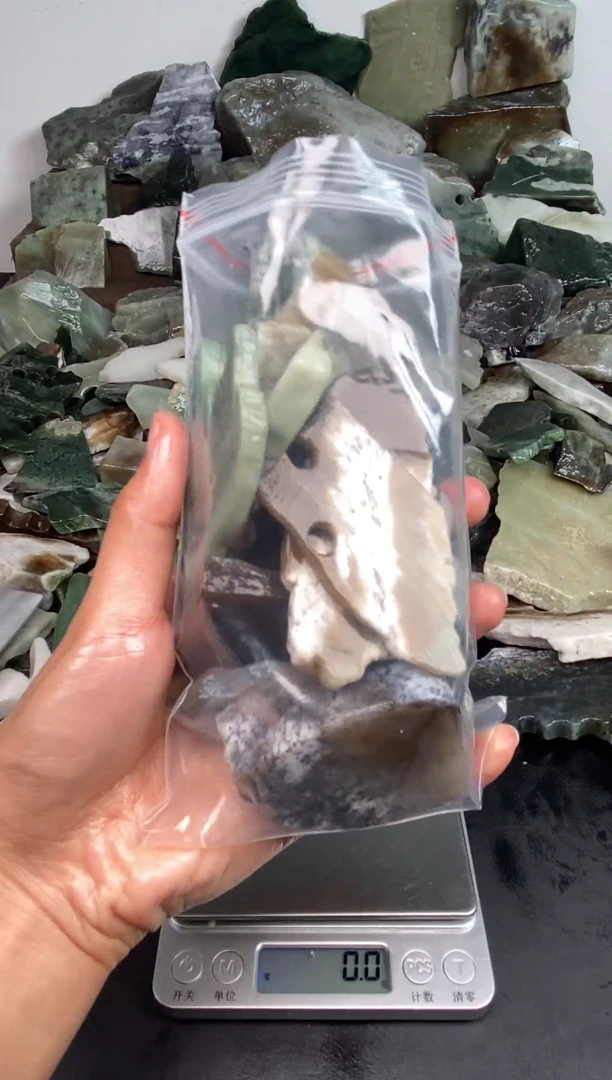 未镶嵌和田玉摆件18