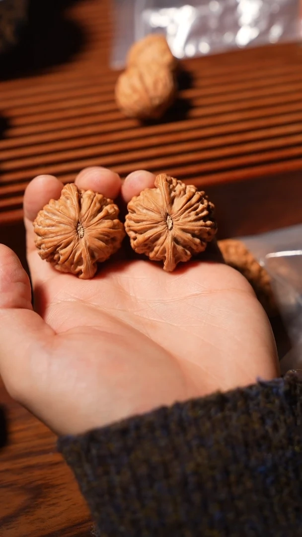 核桃磨盘38.。。。。。。