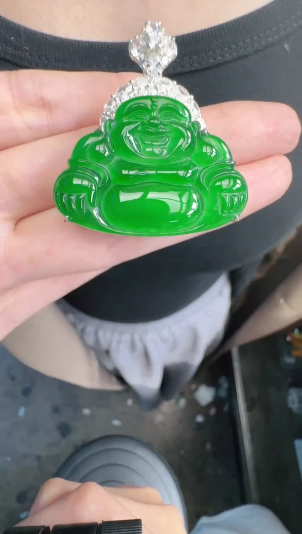 未镶嵌定制翡翠A货有轻微色差属于正常现象，佛公1