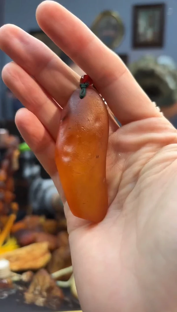 琥珀颈饰未镶嵌手把