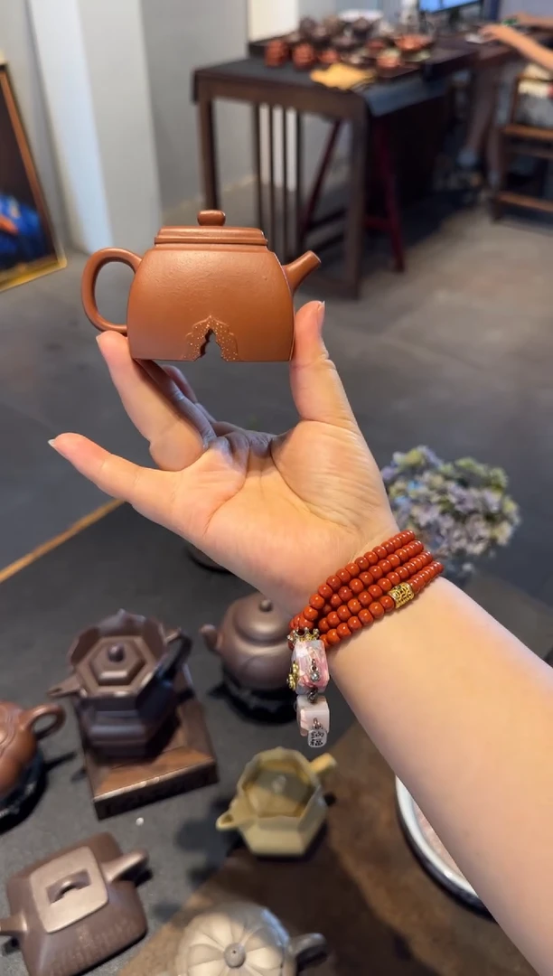 茶壶紫砂火****战小悟空 黄龙山朱泥