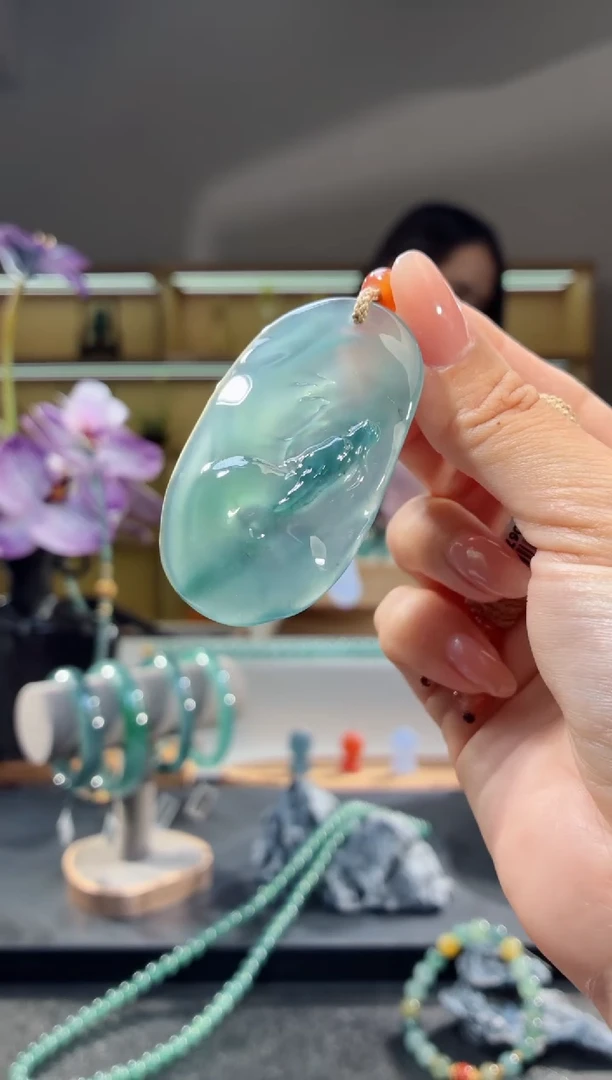 吊坠(不含链)未镶嵌翡翠龙牌