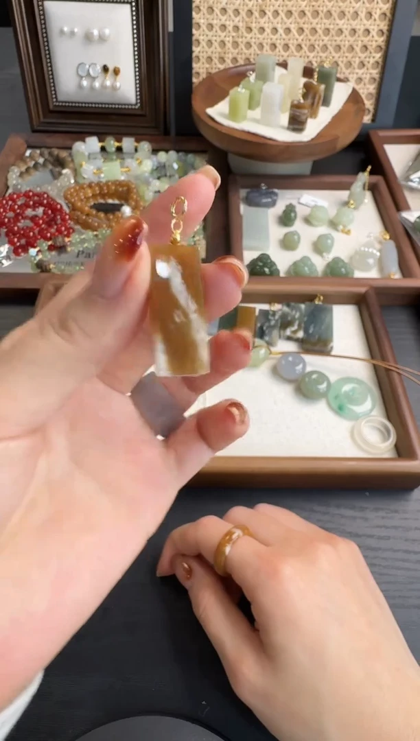 颈饰未镶嵌和田玉N103