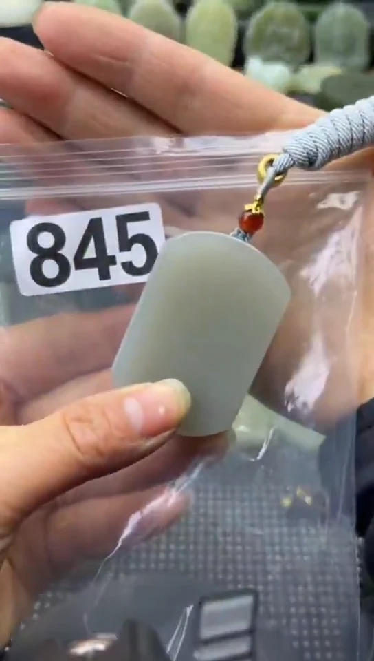 未镶嵌和田玉珠宝半成品牌子