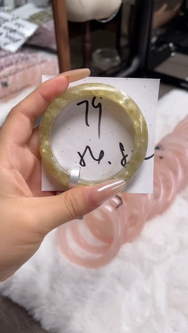 未镶嵌手镯水晶79(清仓默认包容)