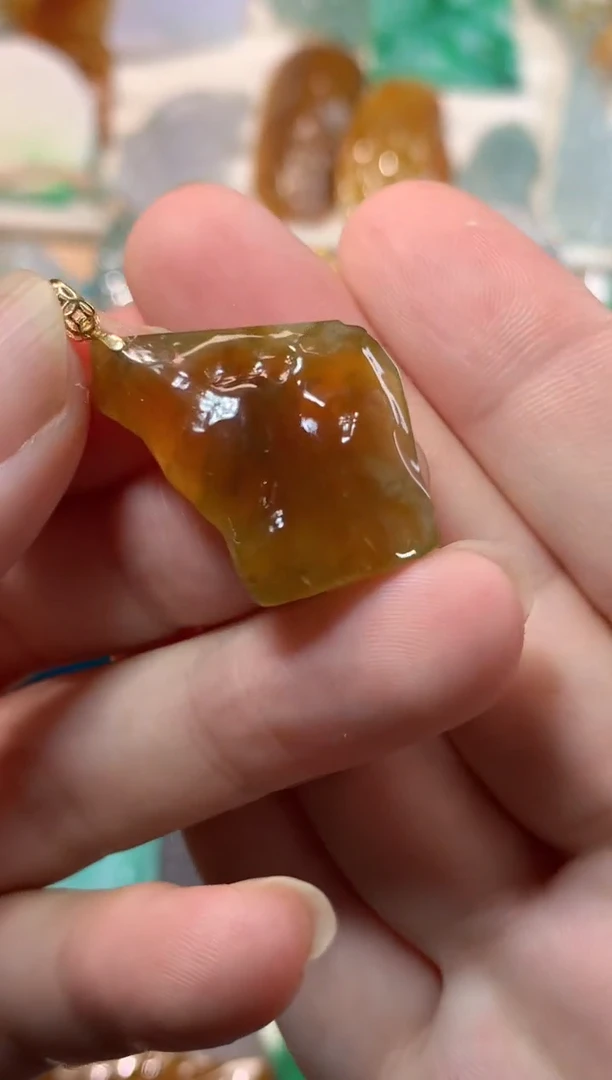 吊坠(不含链)18K金镶嵌翡翠吊坠