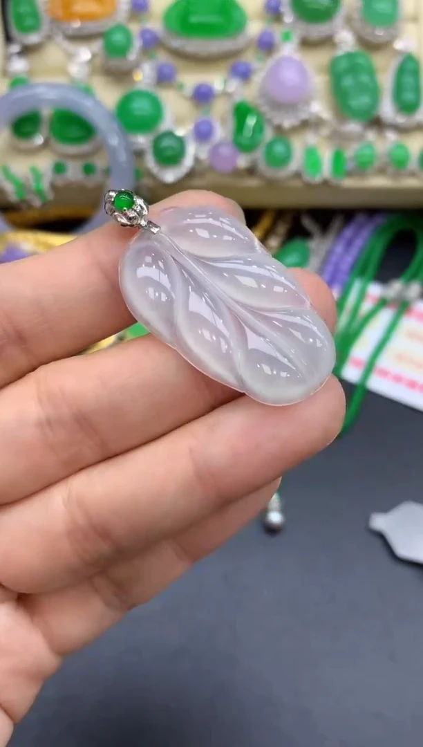 颈饰18K金镶嵌翡翠295-中国好珍宝