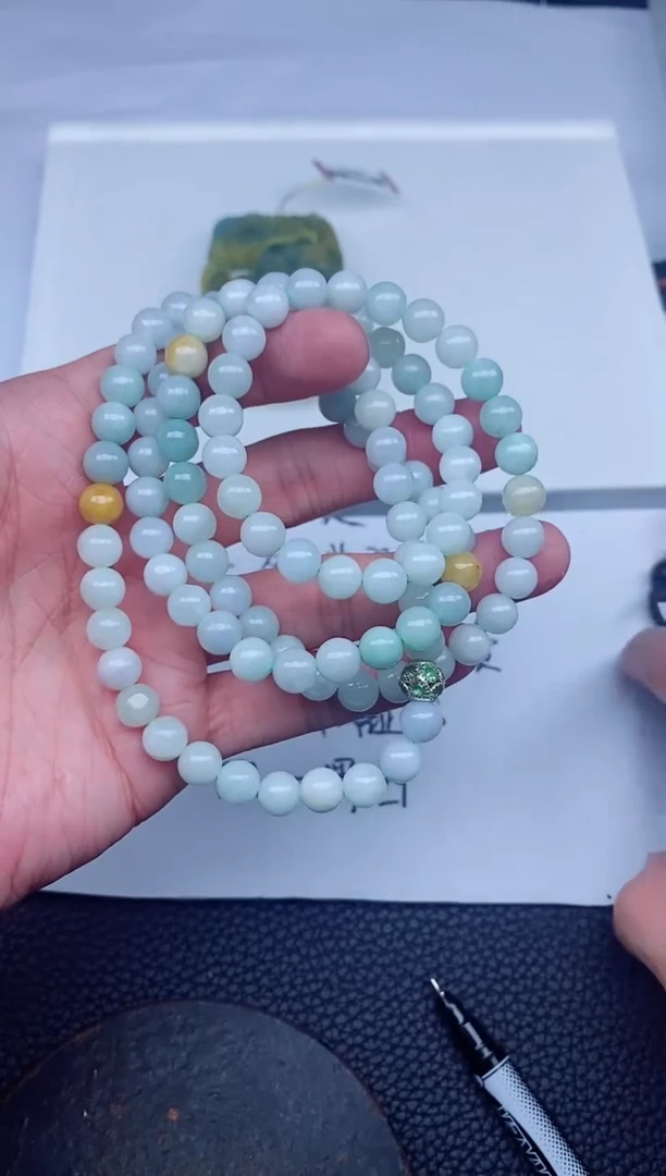 翡翠未镶嵌颈饰
