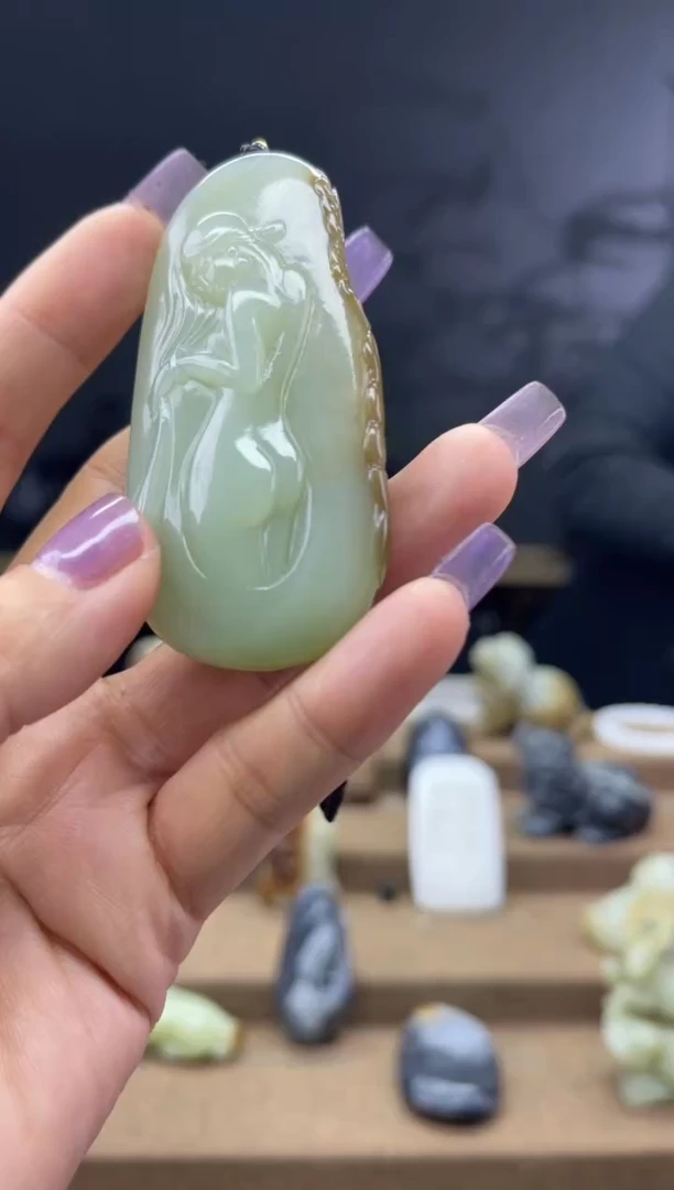 颈饰未镶嵌和田玉1