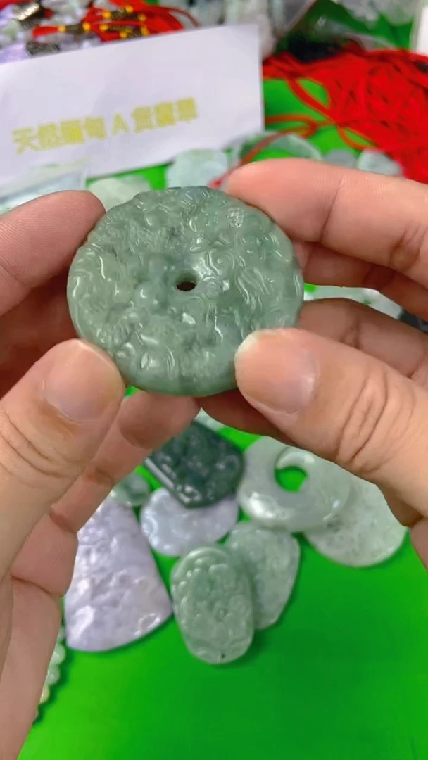 未镶嵌挂件翡翠翡翠A货挂件