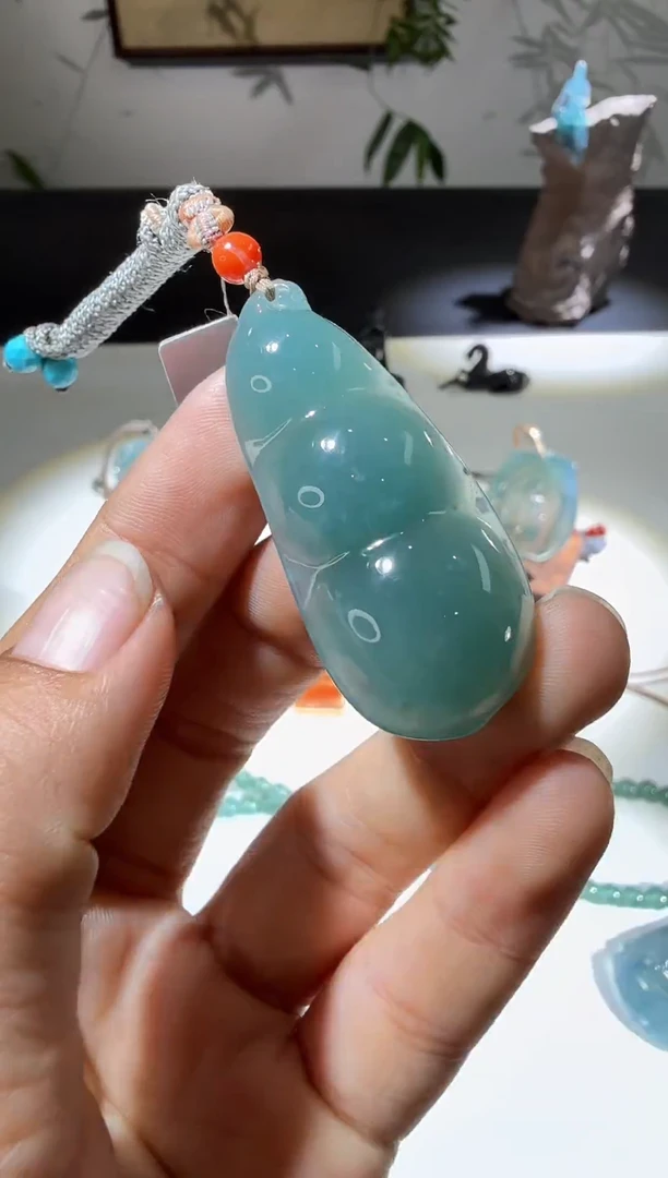吊坠(不含链)未镶嵌翡翠豆子