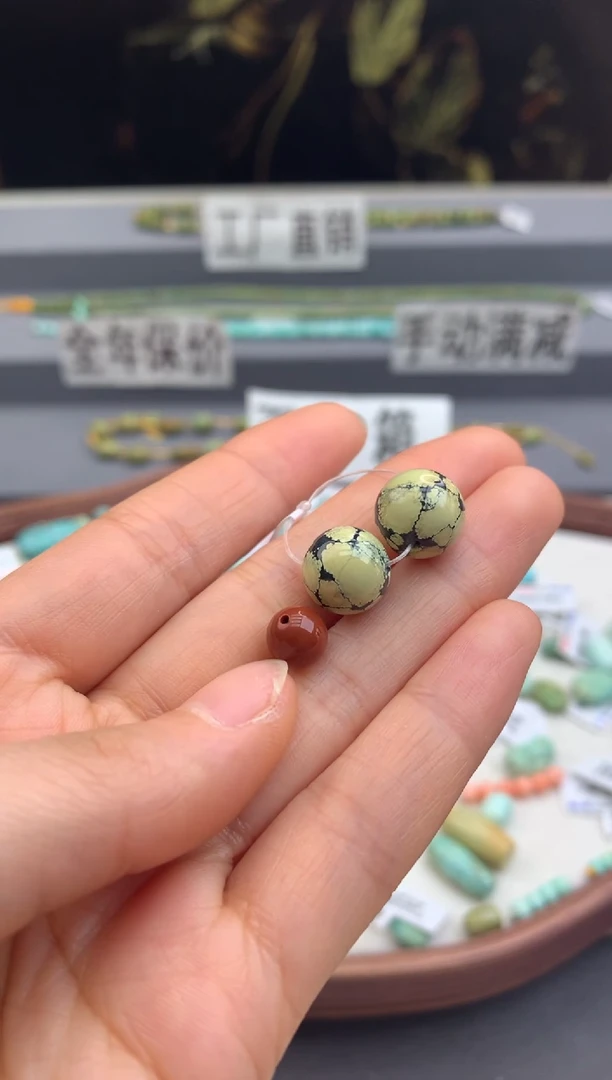 未镶嵌单珠两颗南红玛瑙茜.A104