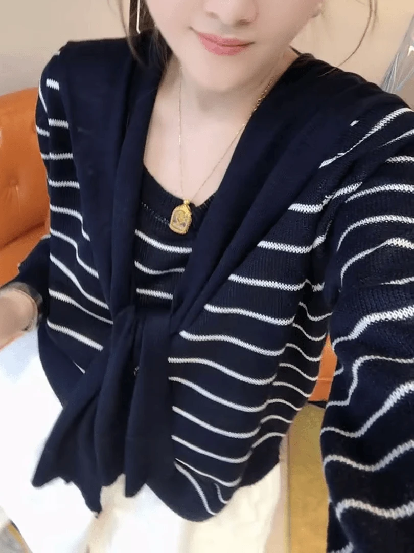 百搭时尚减龄条纹针织衫2025年早秋新款温柔小众炸街毛衣女秋冬