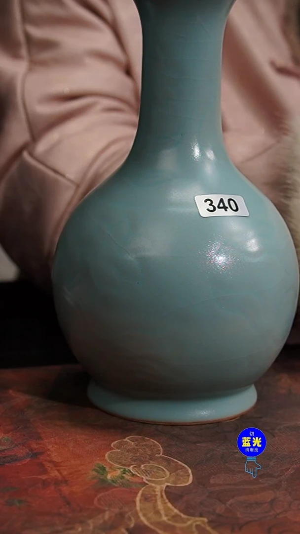 摆件瓷瑕品清凉寺原矿釉刻花鹅颈瓶340