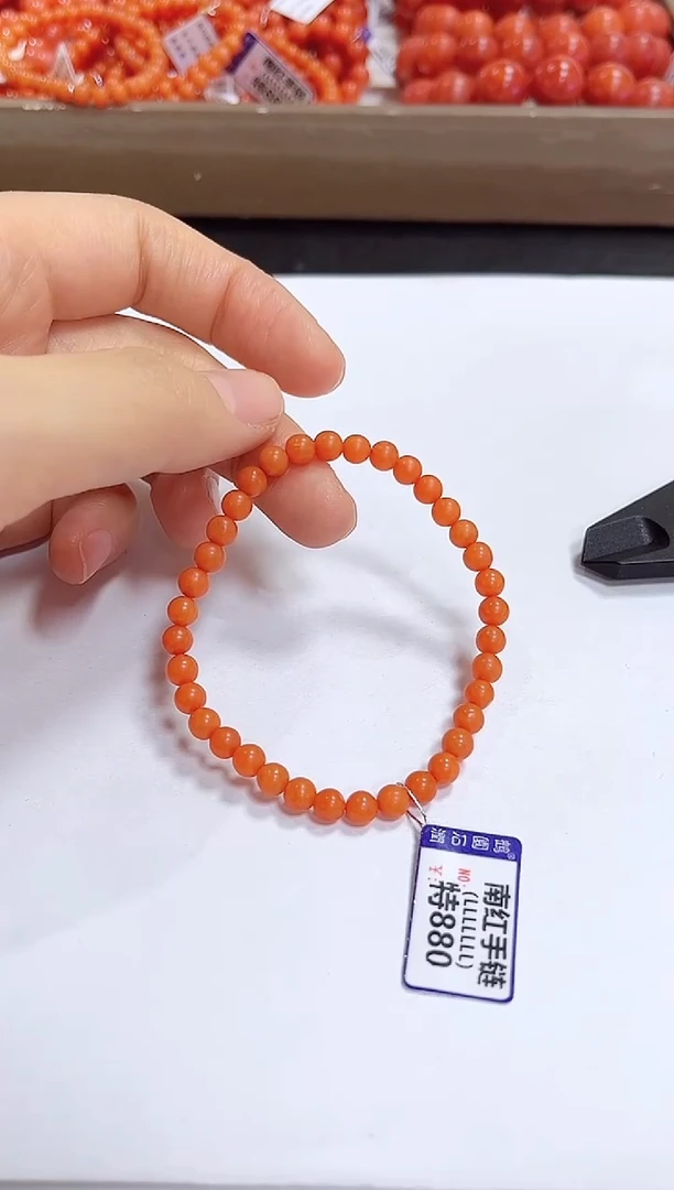 颈饰未镶嵌南红玛瑙手链