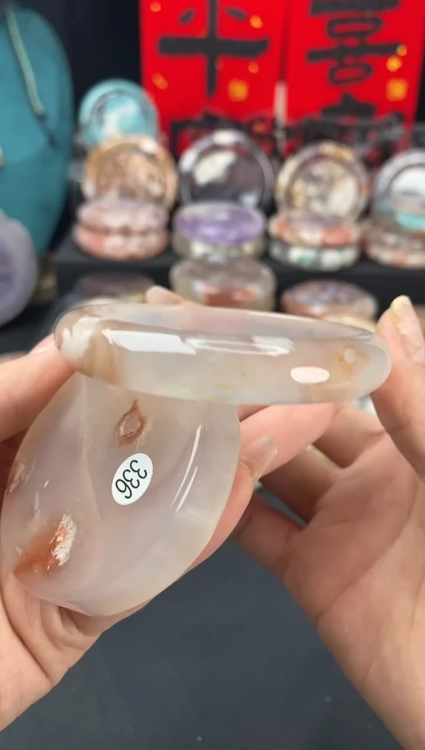 【闪购商品】石英质玉手镯（圆镯）未镶嵌61