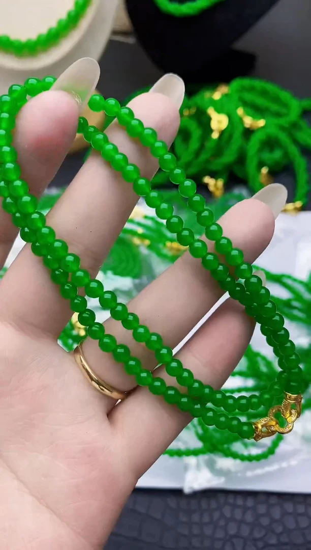 项链未镶嵌翡翠..