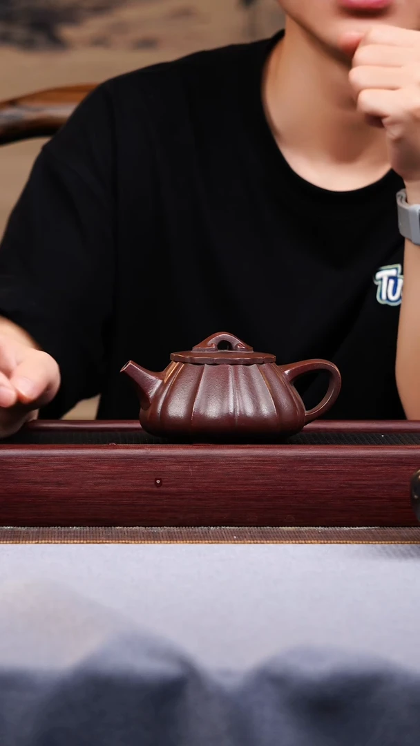 宜兴手工紫砂作品 景文 铁血红砂