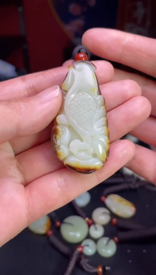 颈饰未镶嵌和田玉1