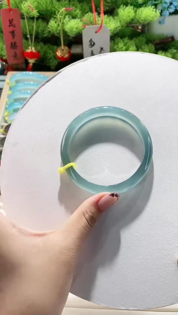 玛瑙/玉髓手镯未镶嵌110-60.7