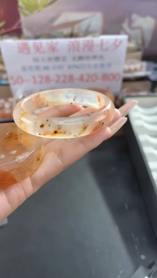 未镶嵌手镯石英质玉57