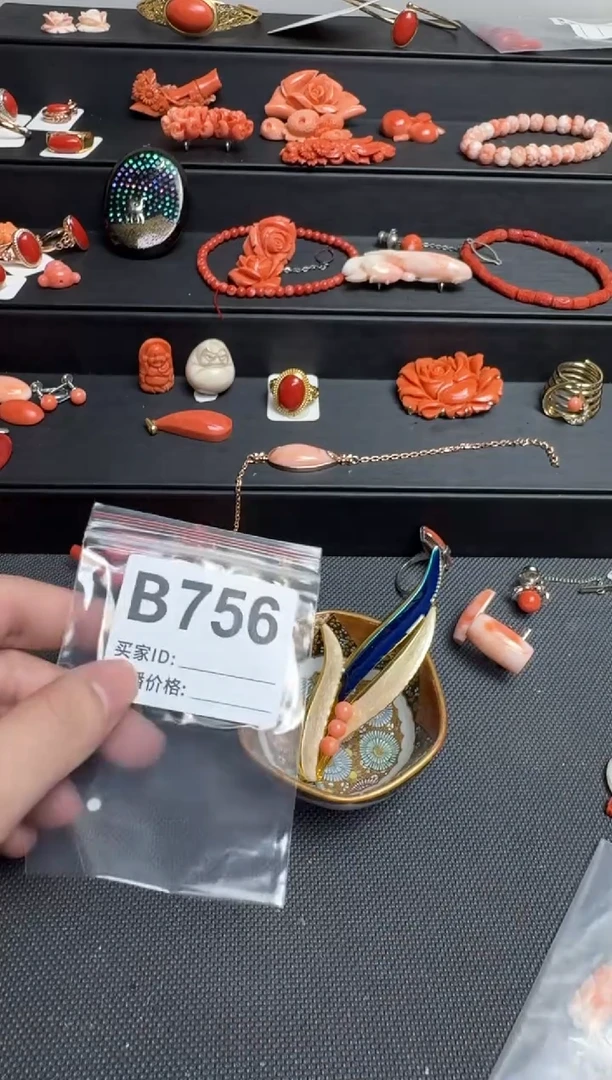 其他简***活默认微瑕，看好出手