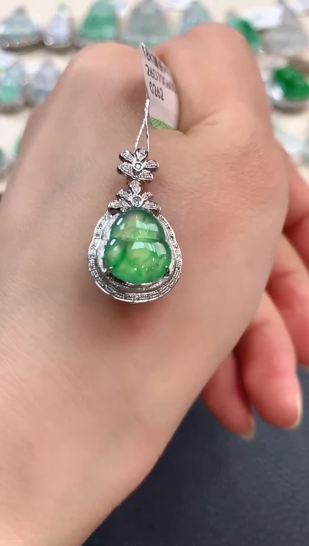 【闪购商品】翡翠吊坠(不含链)18K金镶嵌n7