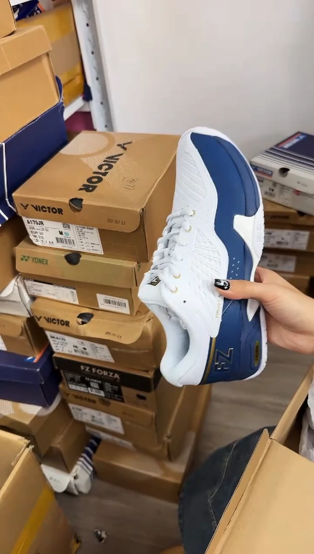 10 正品微瑕 FZ 42码