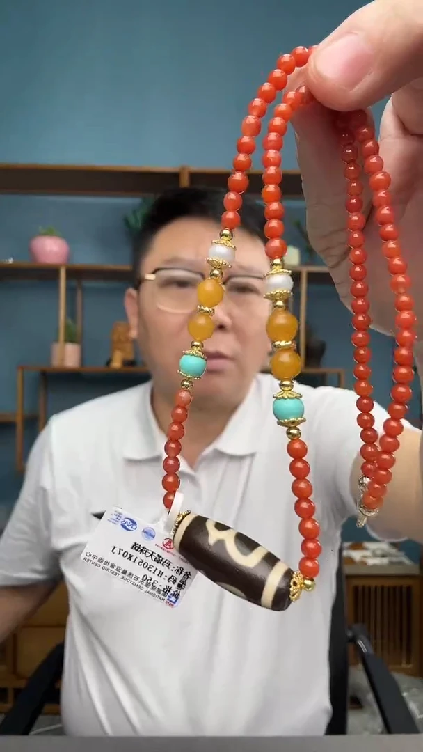 未镶嵌琥珀裸石65（有瑕介意勿拍）