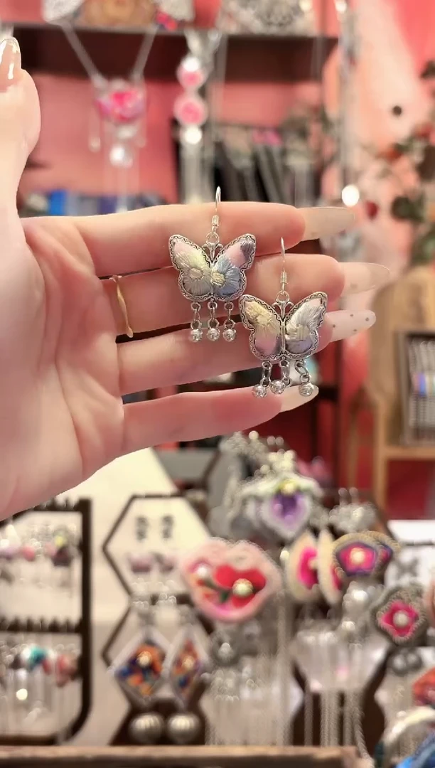 织绣云织谣民族风精美饰品 262