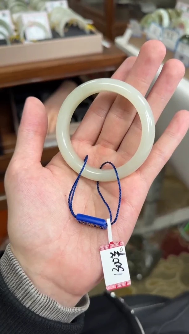 未镶嵌手镯和田玉52