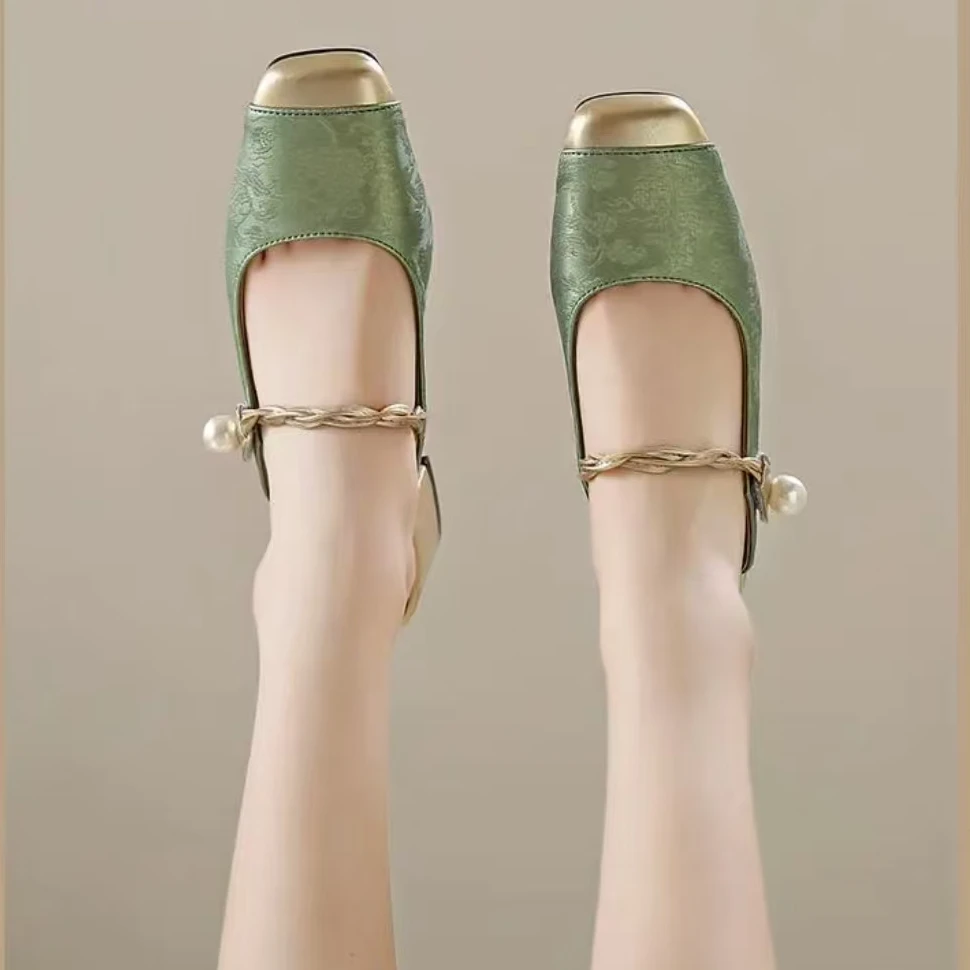 608-1 夏季气质凉拖鞋时尚软底法式一字带半拖