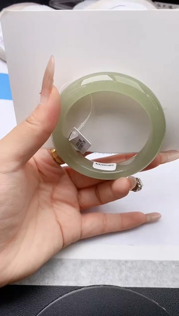 未镶嵌手镯石英质玉w36-DB53+