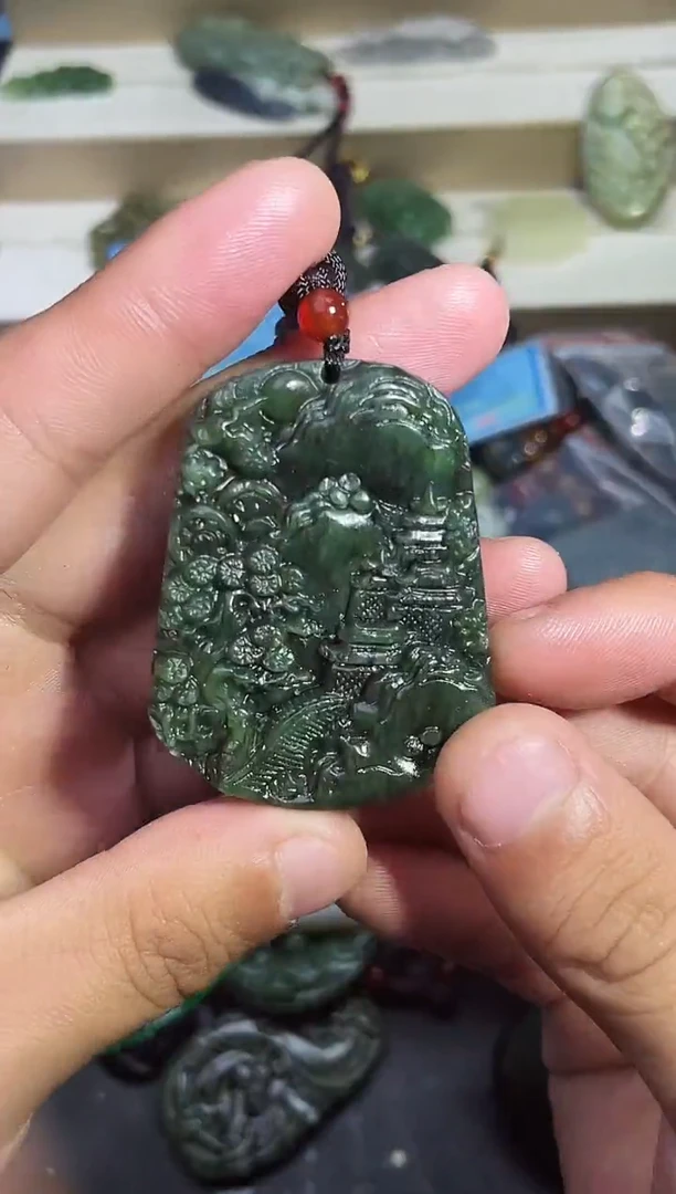 颈饰未镶嵌和田玉1