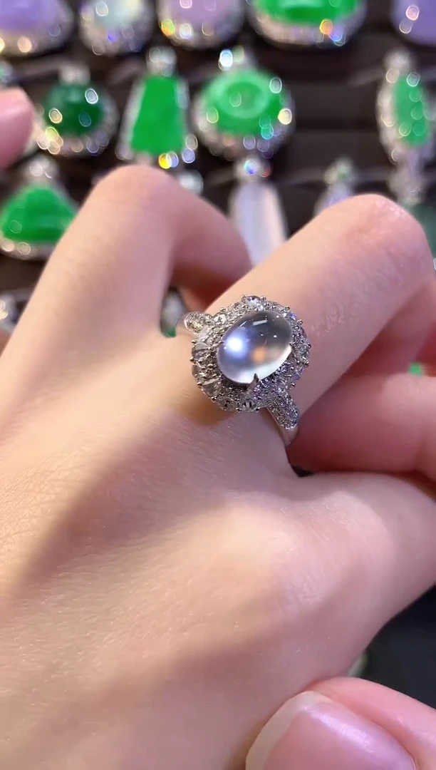 18K金镶嵌戒指翡翠冬日珠宝E20