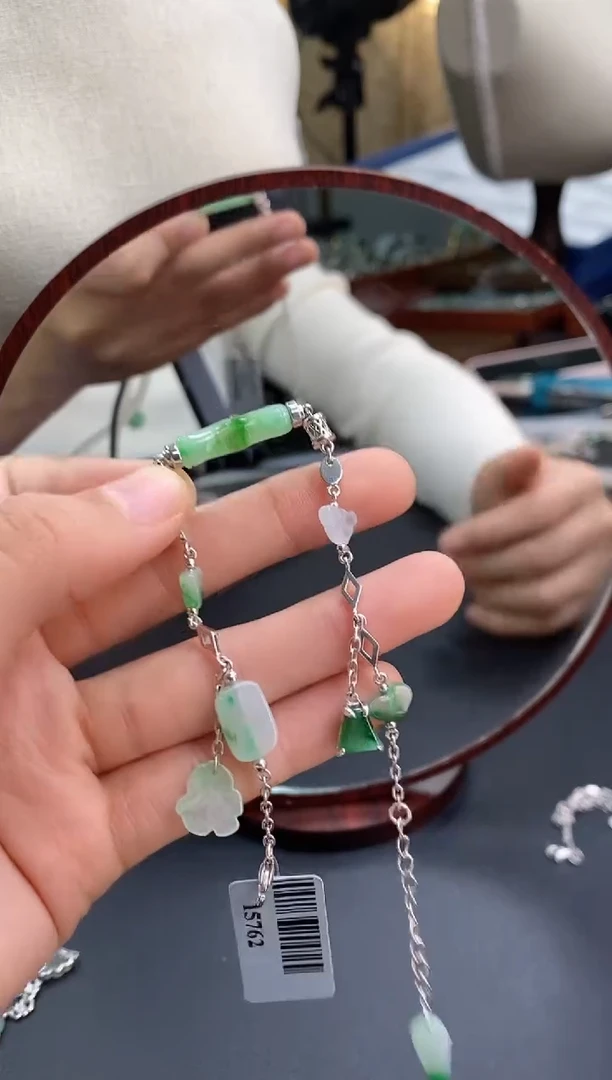 颈饰银S925镶嵌翡翠15762