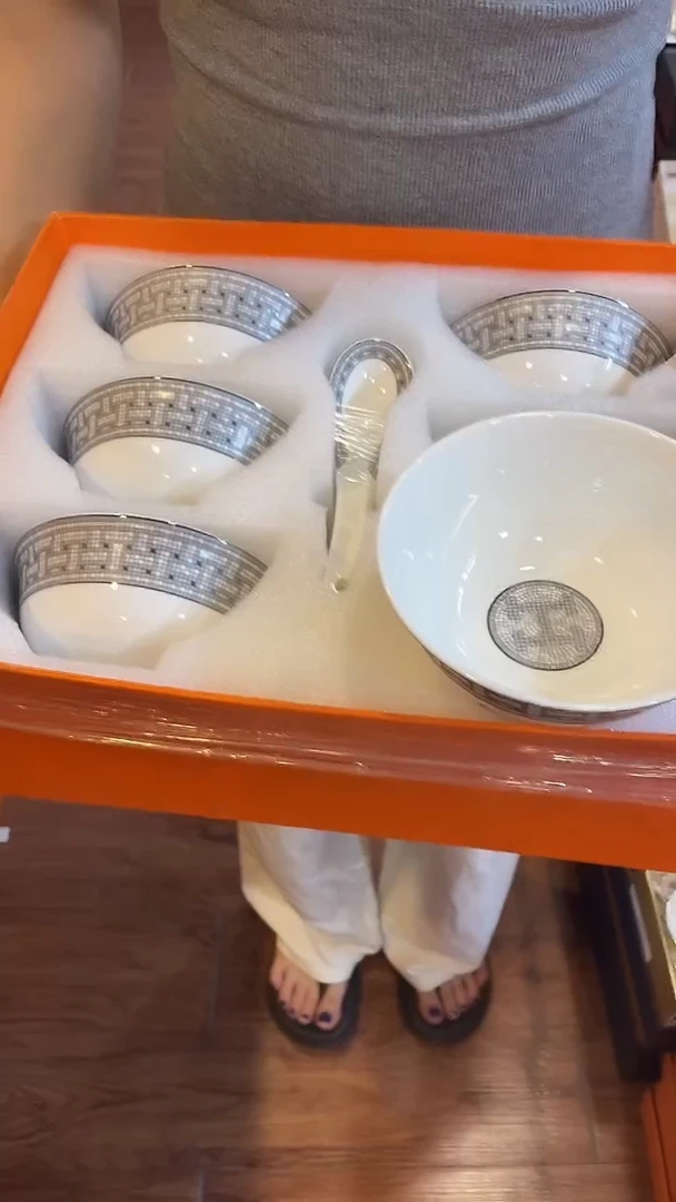 鸿辉家品牌瓷器，京东包邮！