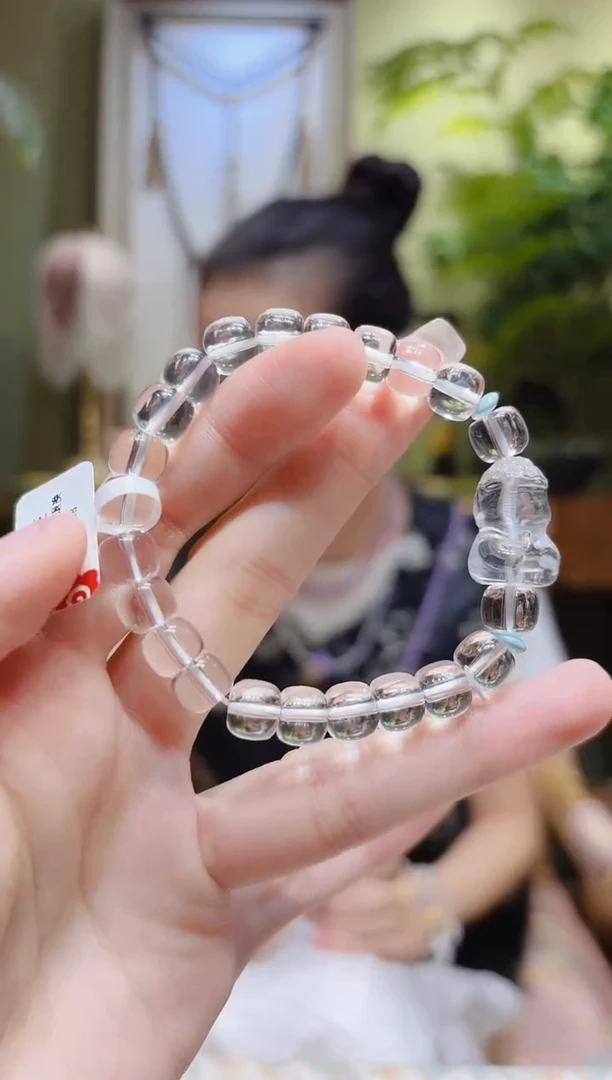 【闪购商品】水晶手串未镶嵌8无相佛老型白水晶手串