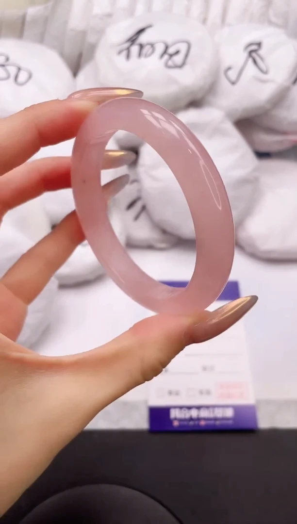 【闪购商品】石英质玉手镯未镶嵌12K39-55