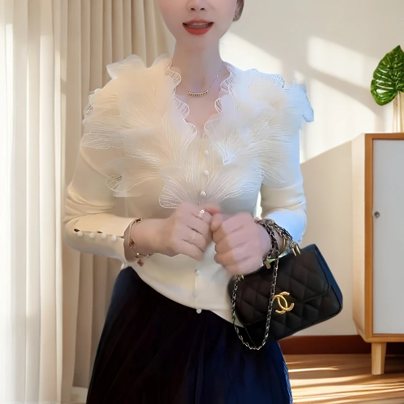 女士法式针织衫秋冬2025新款拼接蕾丝重工毛衣内搭气质打底衫上衣
