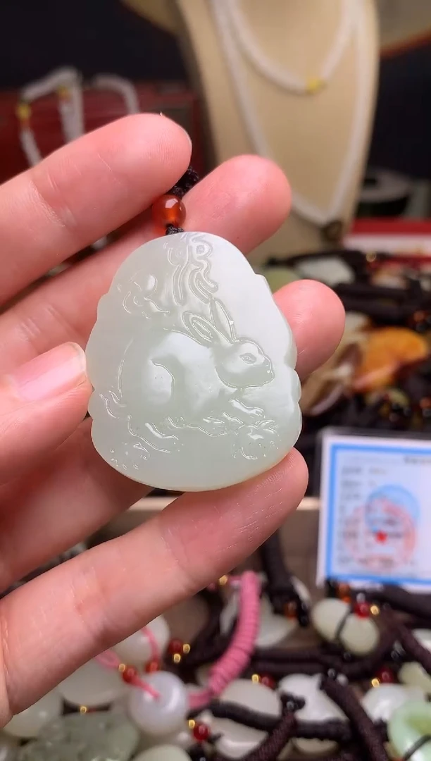 颈饰未镶嵌和田玉新疆料青海料清水和田玉吊坠