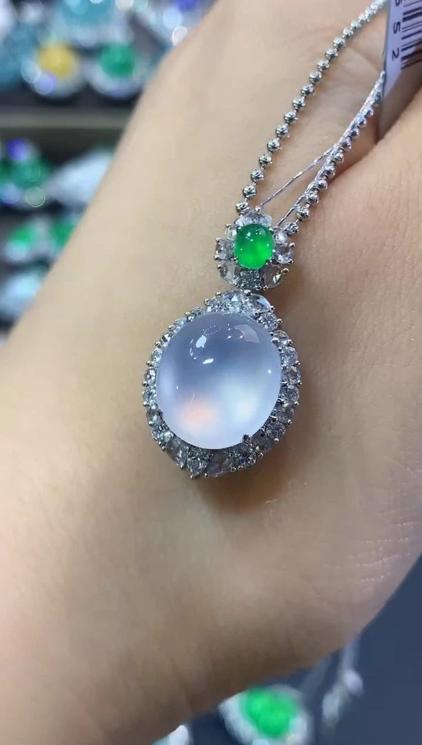 吊坠(不含链)18K金镶嵌翡翠@**王D68