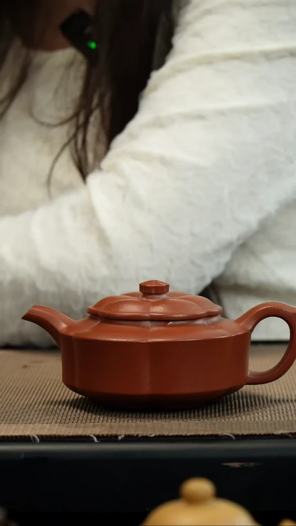 【闪购商品】紫砂茶壶生砂朱泥筋纹海棠