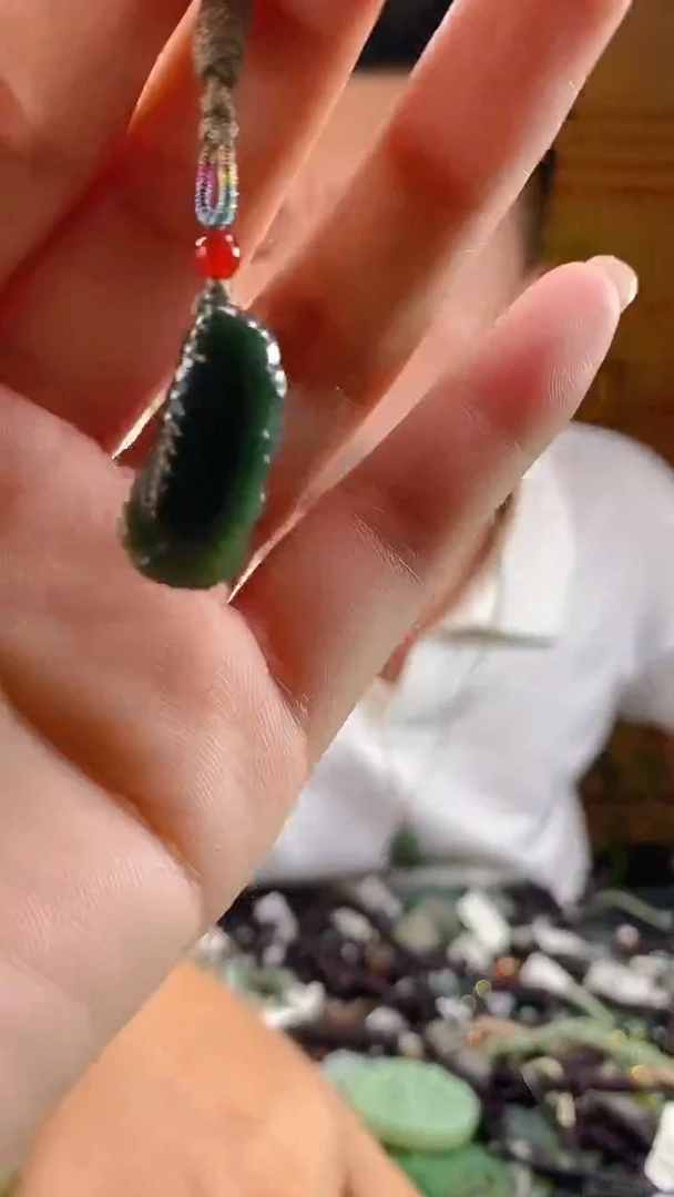 和田玉未镶嵌颈饰多样性发货，拍一发一